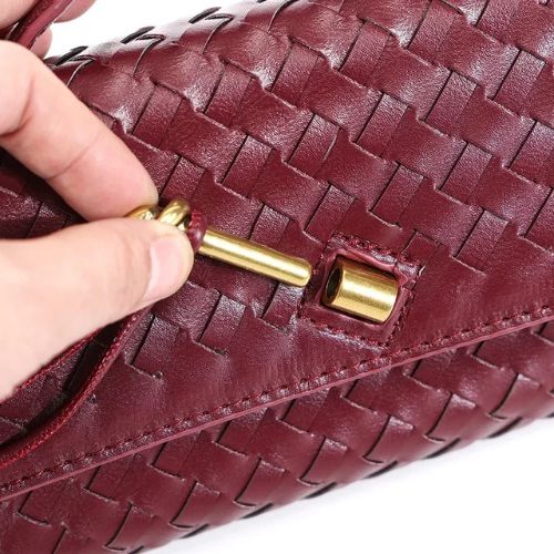 Bolsa de Mão Trançada